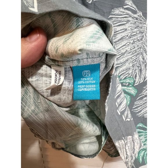 Tori Richard Short Sleeve Button Up Shirt - Size M - Picture 4 of 4